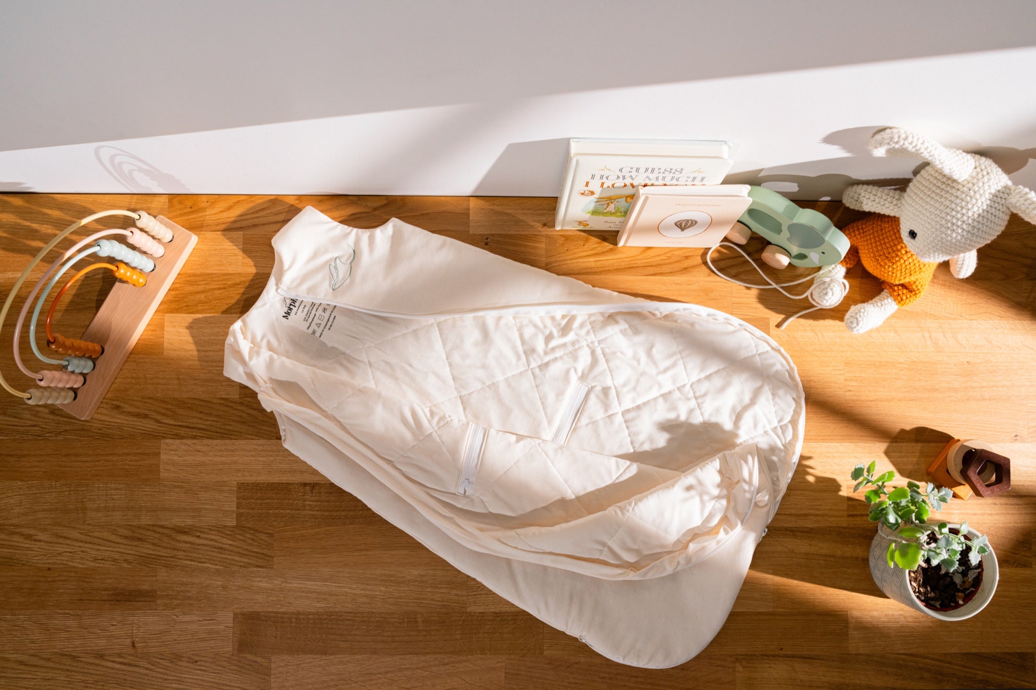 Nömad sleep sack opened, showing its quilted lining